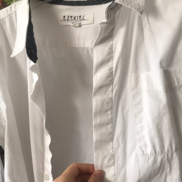 Button up shirt - Picture 3 of 5